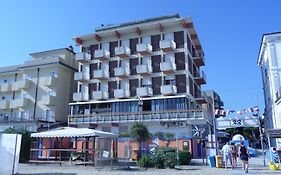 Hotel Suprem sul Mare